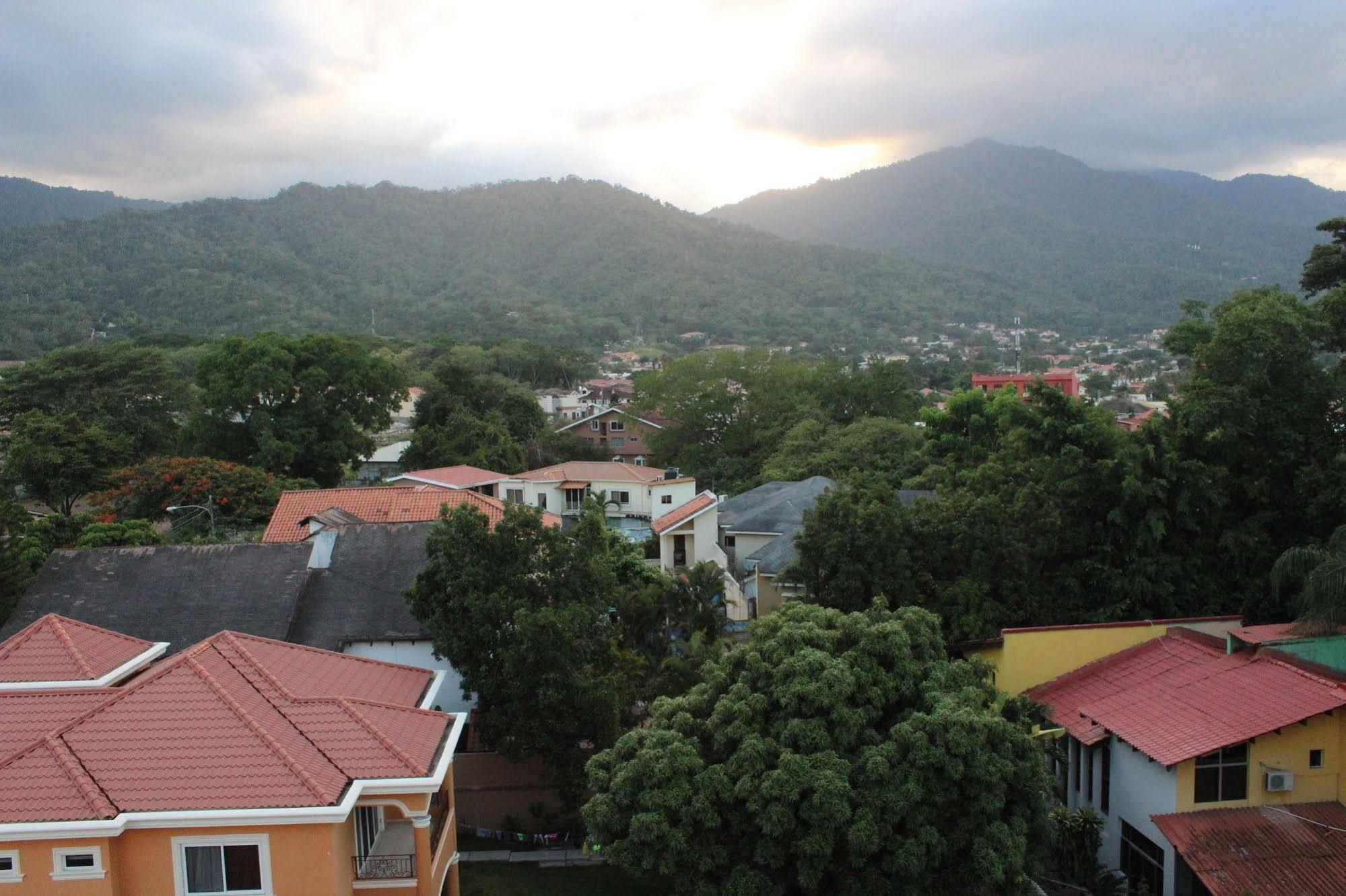 Boutique Hotel La Cordillera San Pedro Sula Luaran gambar